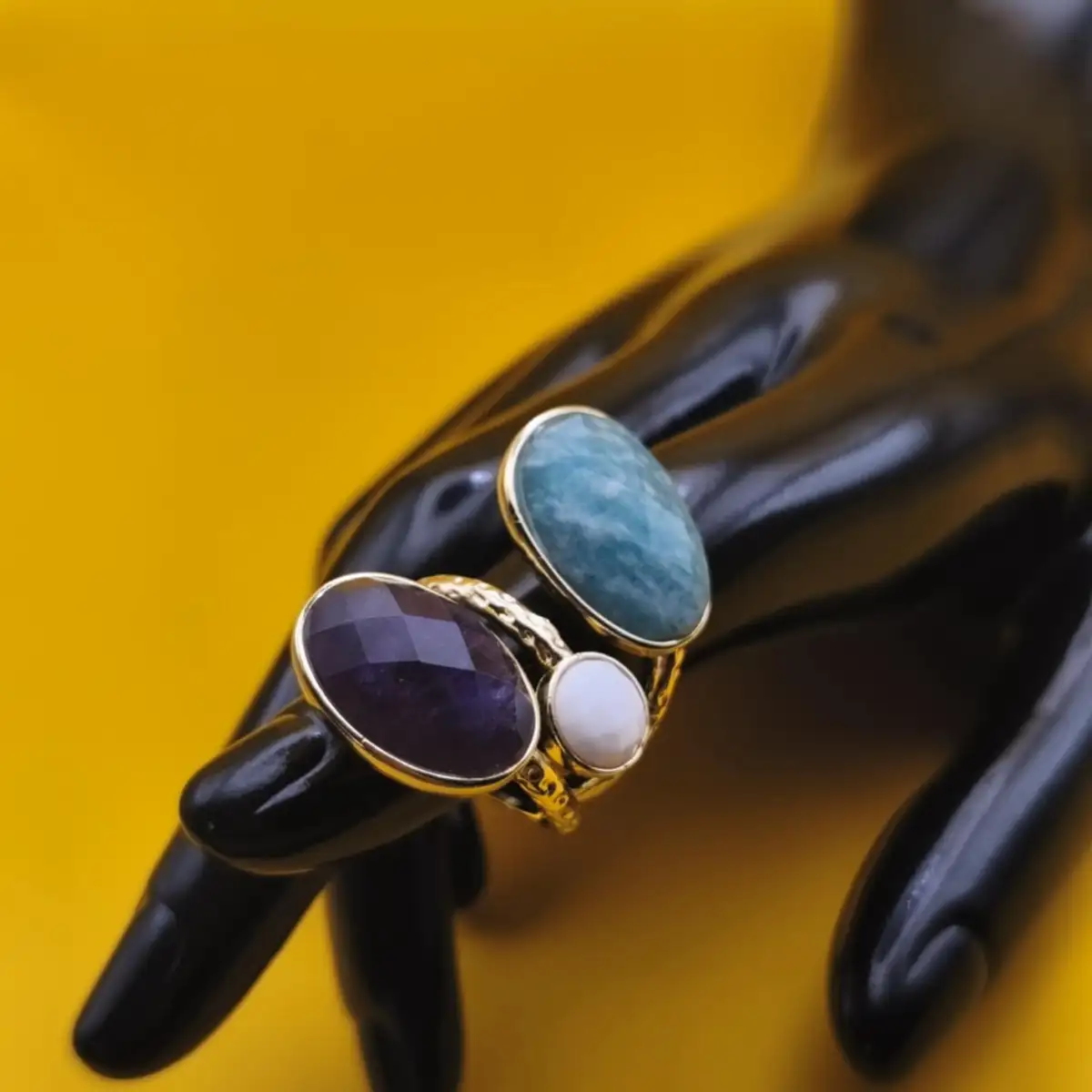 bague en pierres naturelles